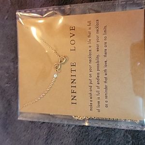 Infinite Love Necklace Gold